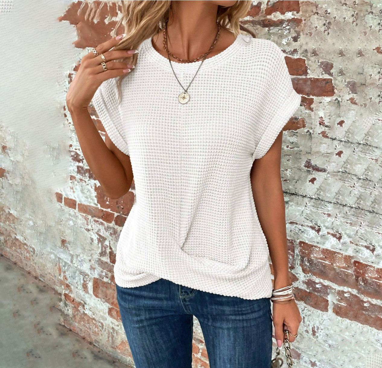 Chelsea Crinkle™ | Sculpted Twist Top