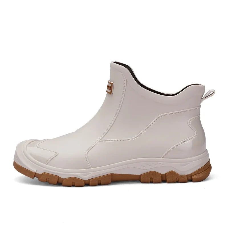 Blackthorn Crest™ | Waterproof Rain Boots