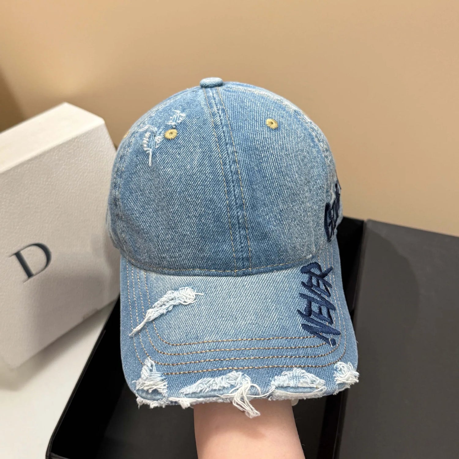 Never Give Up™ | Unisex Graffiti Denim Cap