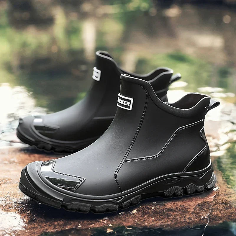 Blackthorn Crest™ | Waterproof Rain Boots