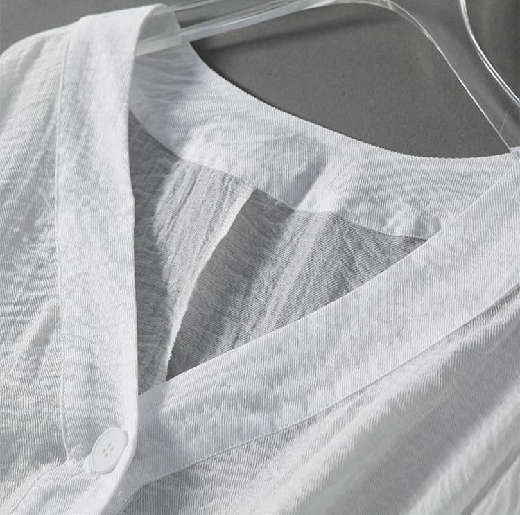 Regent’s Ease™ | Loose-Fit Linen Blouse