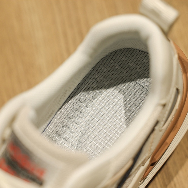 Vogue Dynamic™ | Trail Sneakers