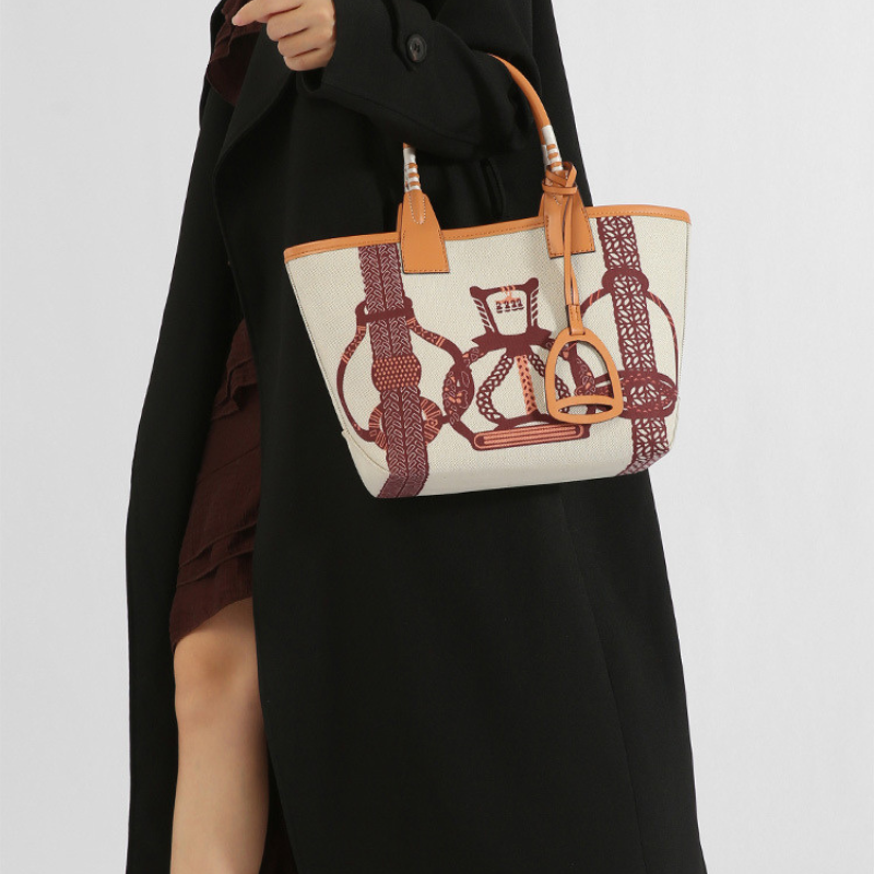 KnightsbridgeKnit™ | Knitted Luxury Tote