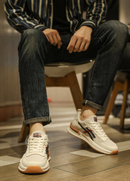 Vogue Dynamic™ | Trail Sneakers