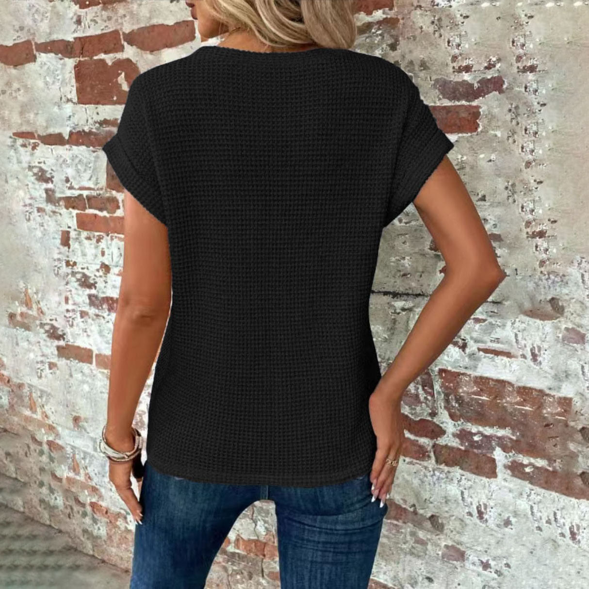 Chelsea Crinkle™ | Sculpted Twist Top