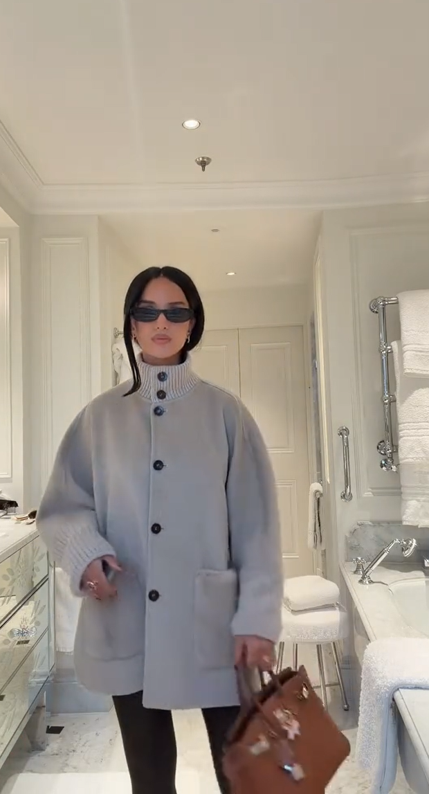 Camille Rowe™ | The Fairwood Relaxed Coat