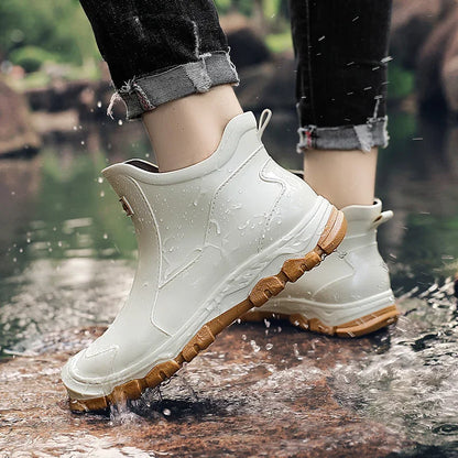 Blackthorn Crest™ | Waterproof Rain Boots